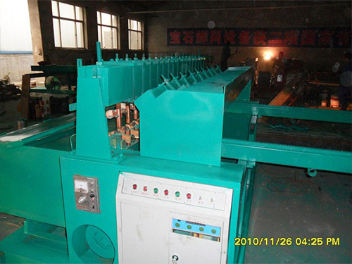 Fully Automatic Wire Mesh Fence Welding Machine